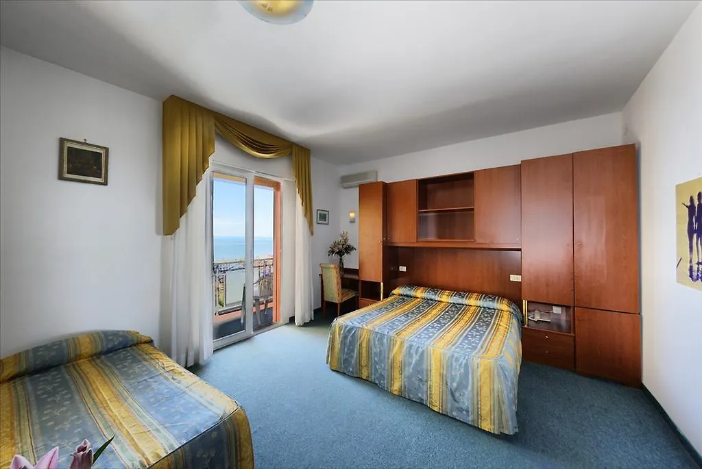 Hotel London Lido di Jesolo Italy